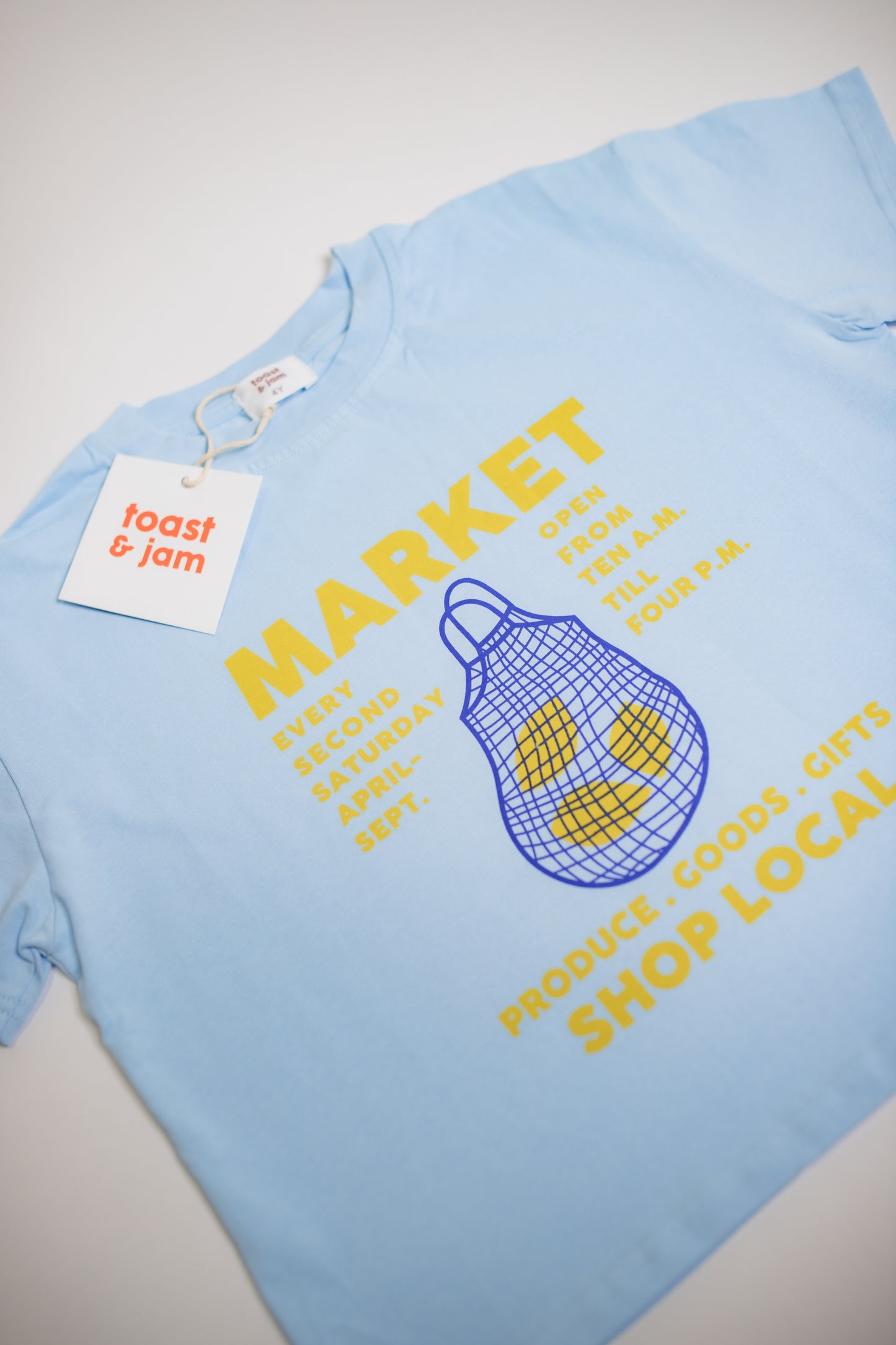 MARKET TEE