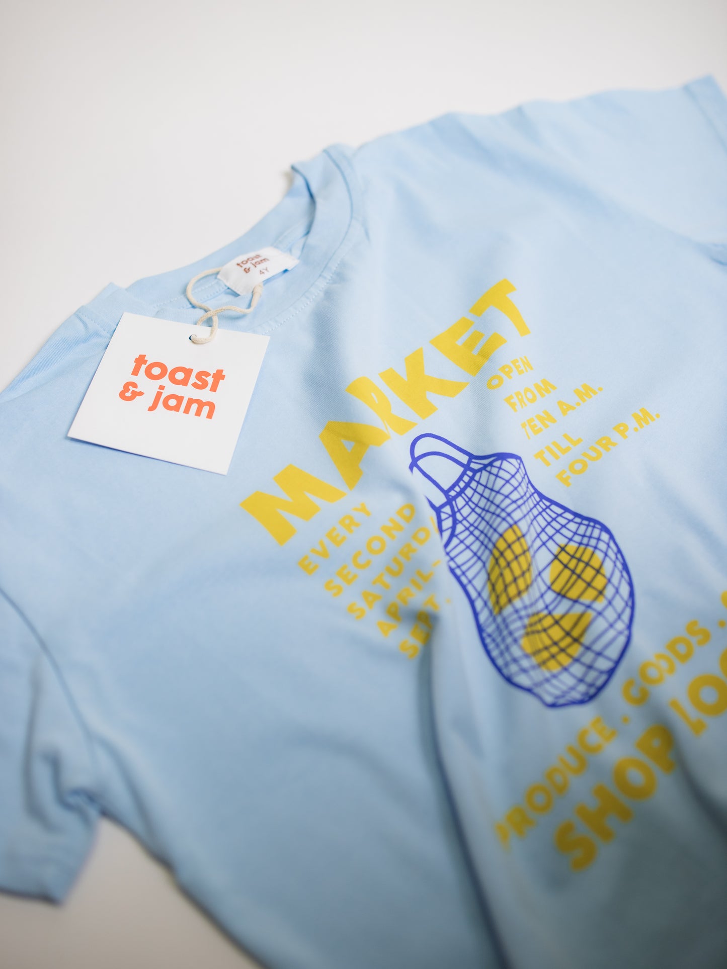 MARKET TEE